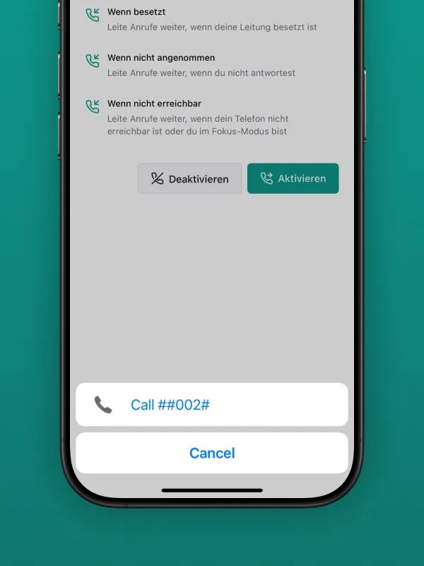 Screenshot der "Weiterleitung an Safina" Konfigurationsseite in der Safina AI App, zeigt Optionen zur Anrufweiterleitung: "Wenn besetzt", "Wenn nicht angenommen" und "Wenn nicht erreichbar" (inkl. Fokus-Modus). Darunter sind "Deaktivieren" und "Aktivieren" Buttons, sowie die Option "Call ##002#" zur vollständigen Deaktivierung aller Weiterleitungen. Illustriert die detaillierte Steuerung der Anrufweiterleitung und Deaktivierungsmöglichkeiten der Safina AI Telefonzentrale.